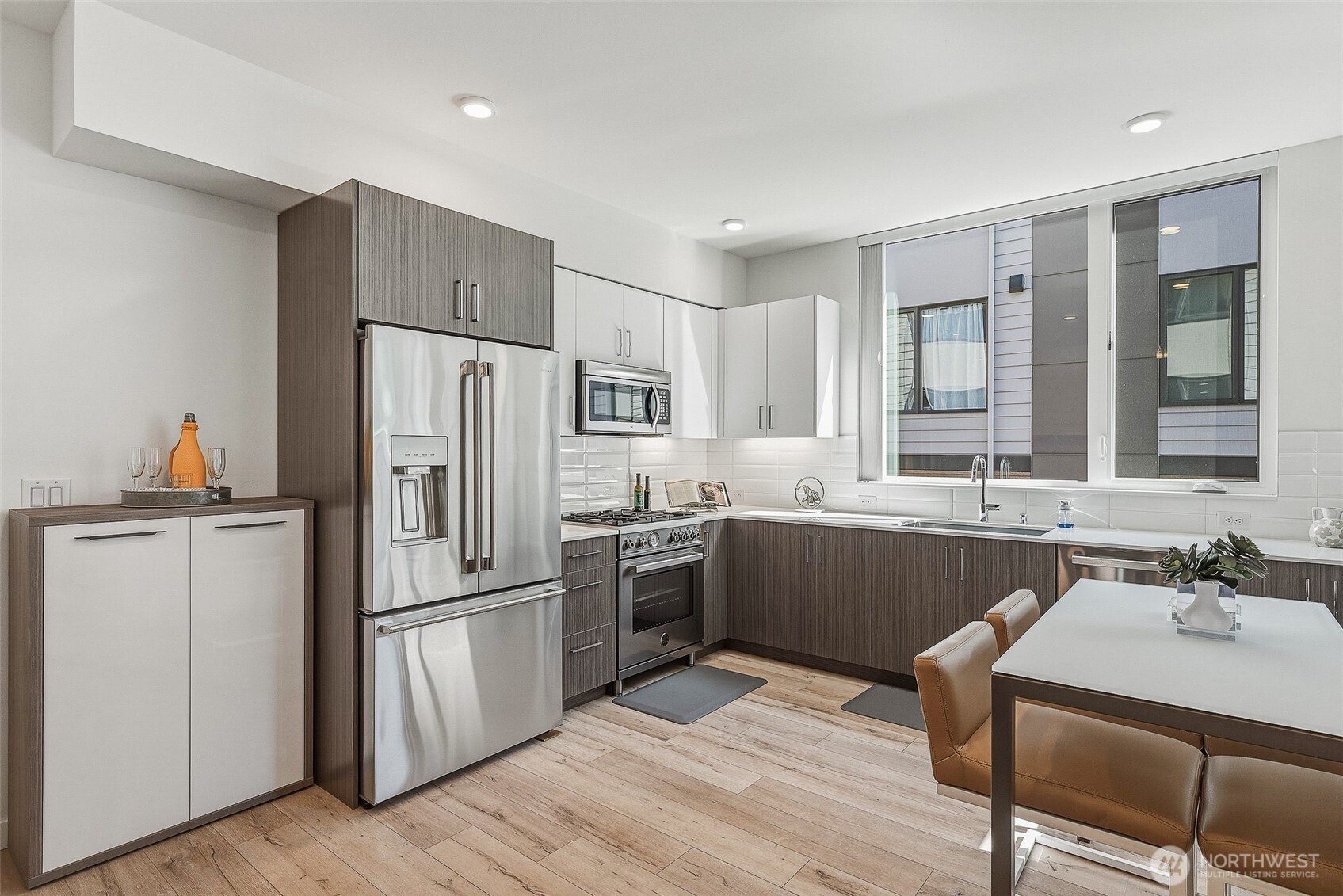 6313 9th Avenue NE #A, Seattle, WA 98115