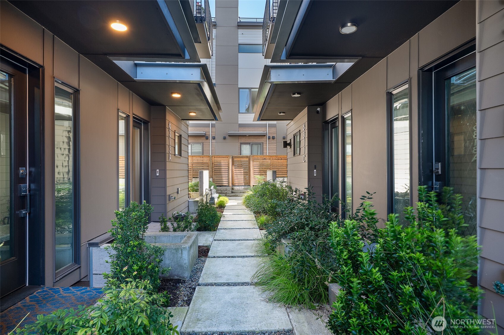 6313 9th Avenue NE #A, Seattle, WA 98115