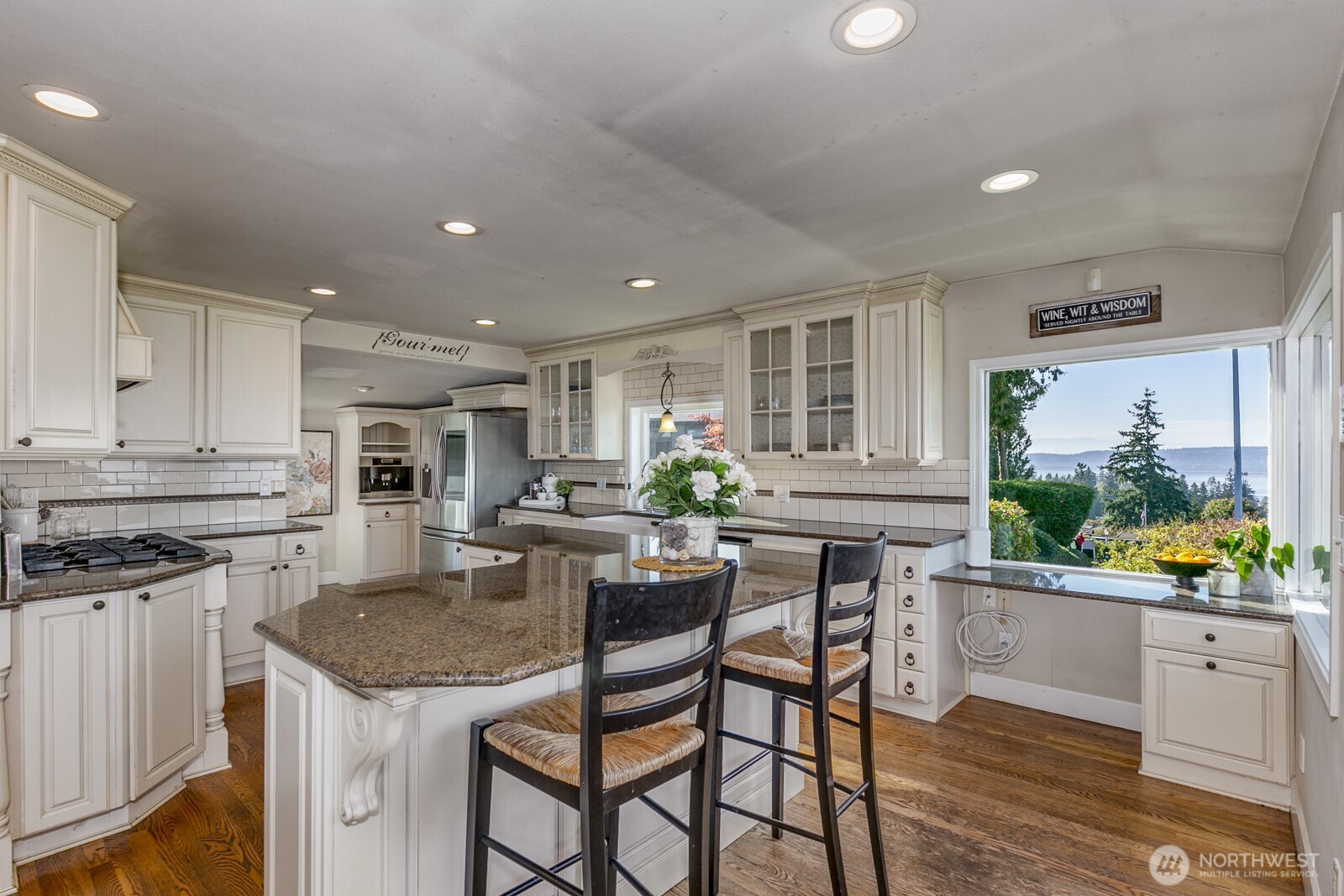 5037 33rd Avenue W, Everett, WA 98203