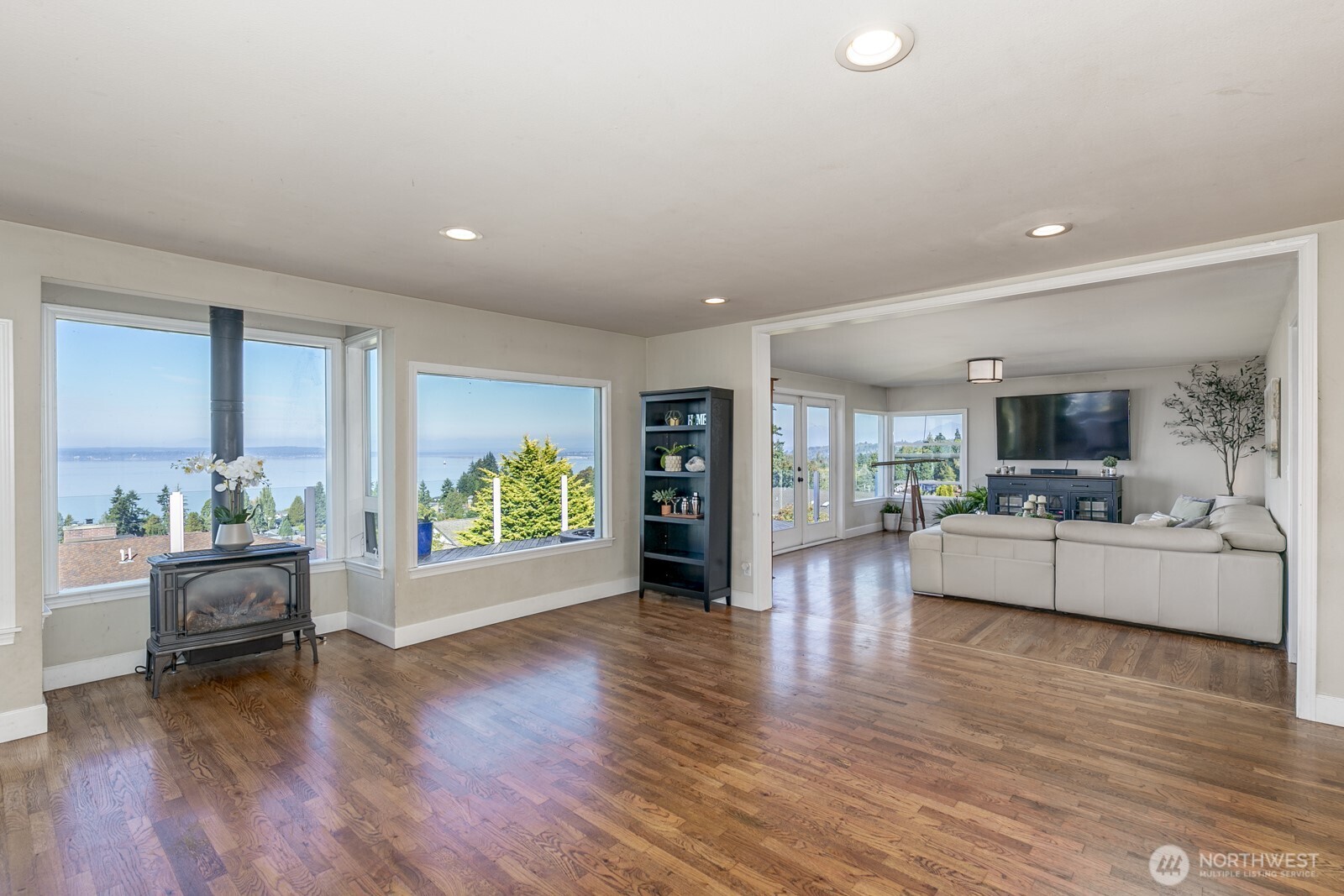 5037 33rd Avenue W, Everett, WA 98203