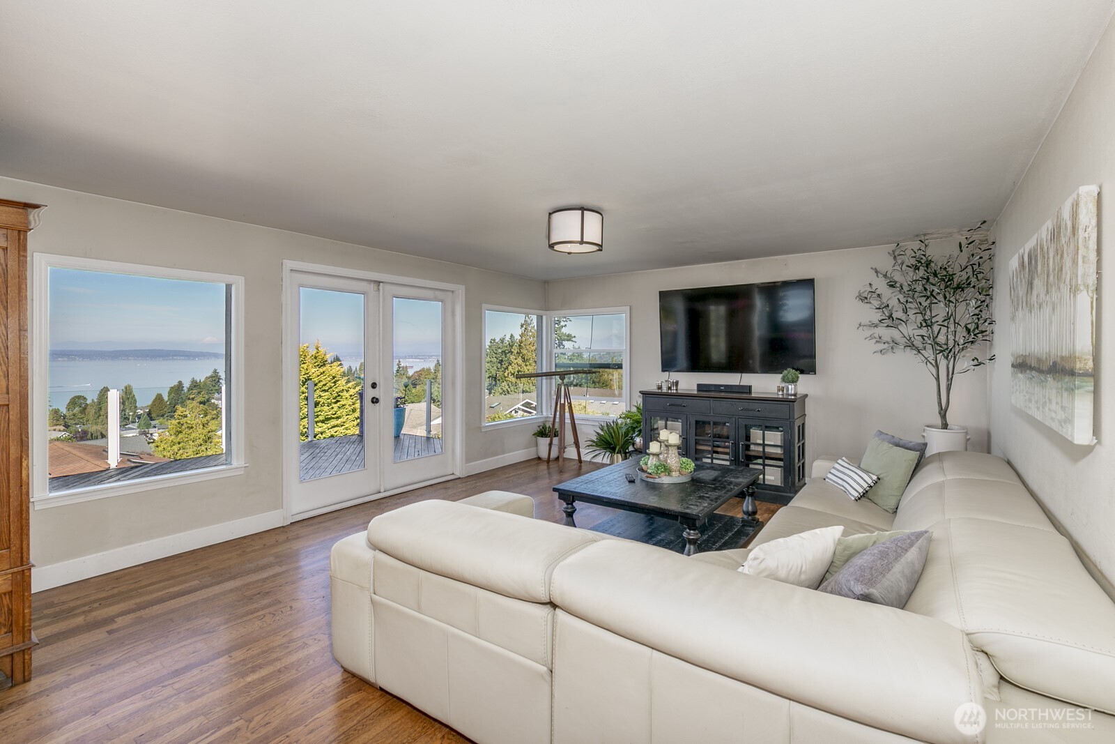 5037 33rd Avenue W, Everett, WA 98203