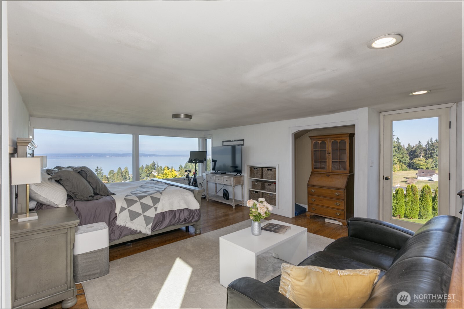 5037 33rd Avenue W, Everett, WA 98203