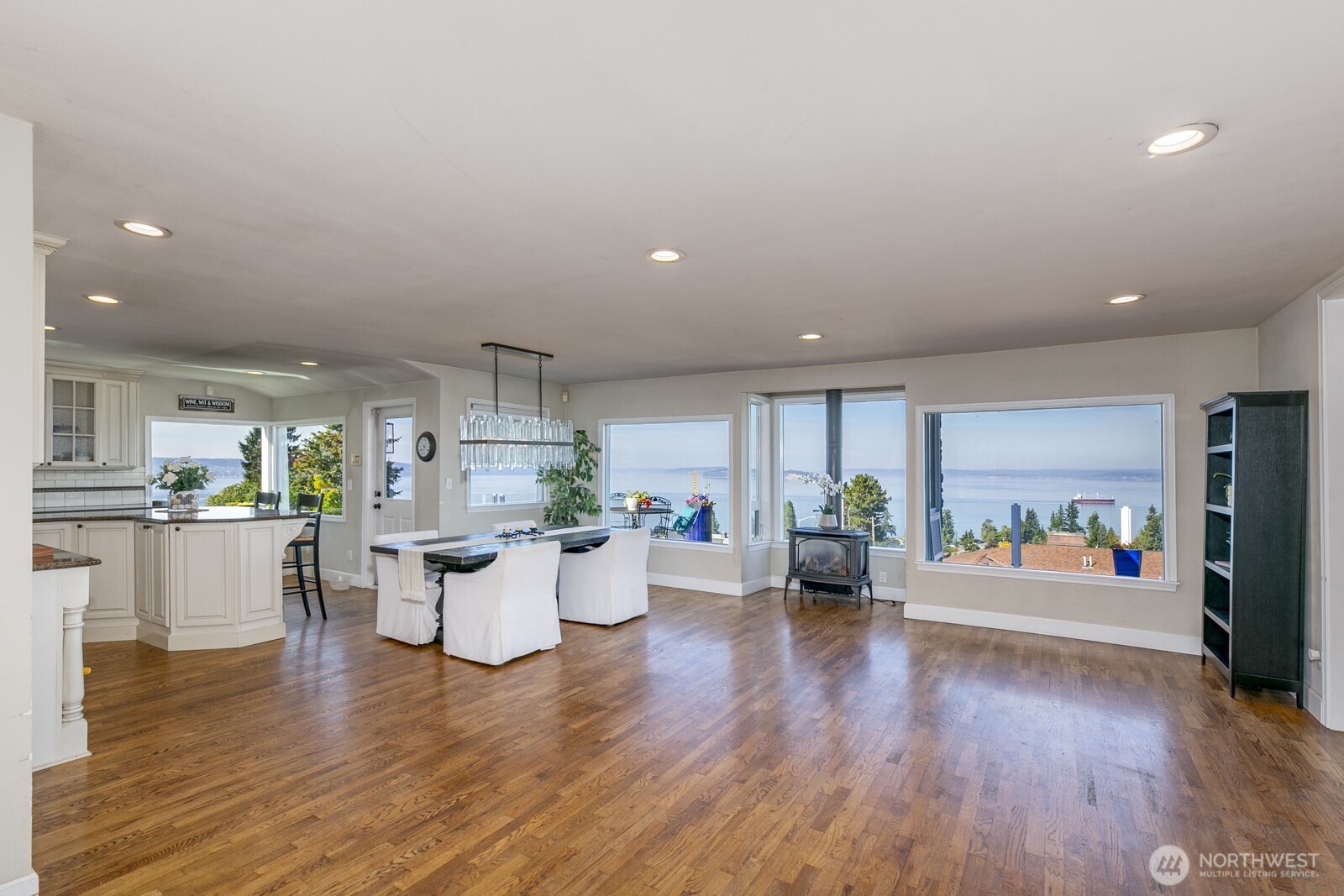 5037 33rd Avenue W, Everett, WA 98203