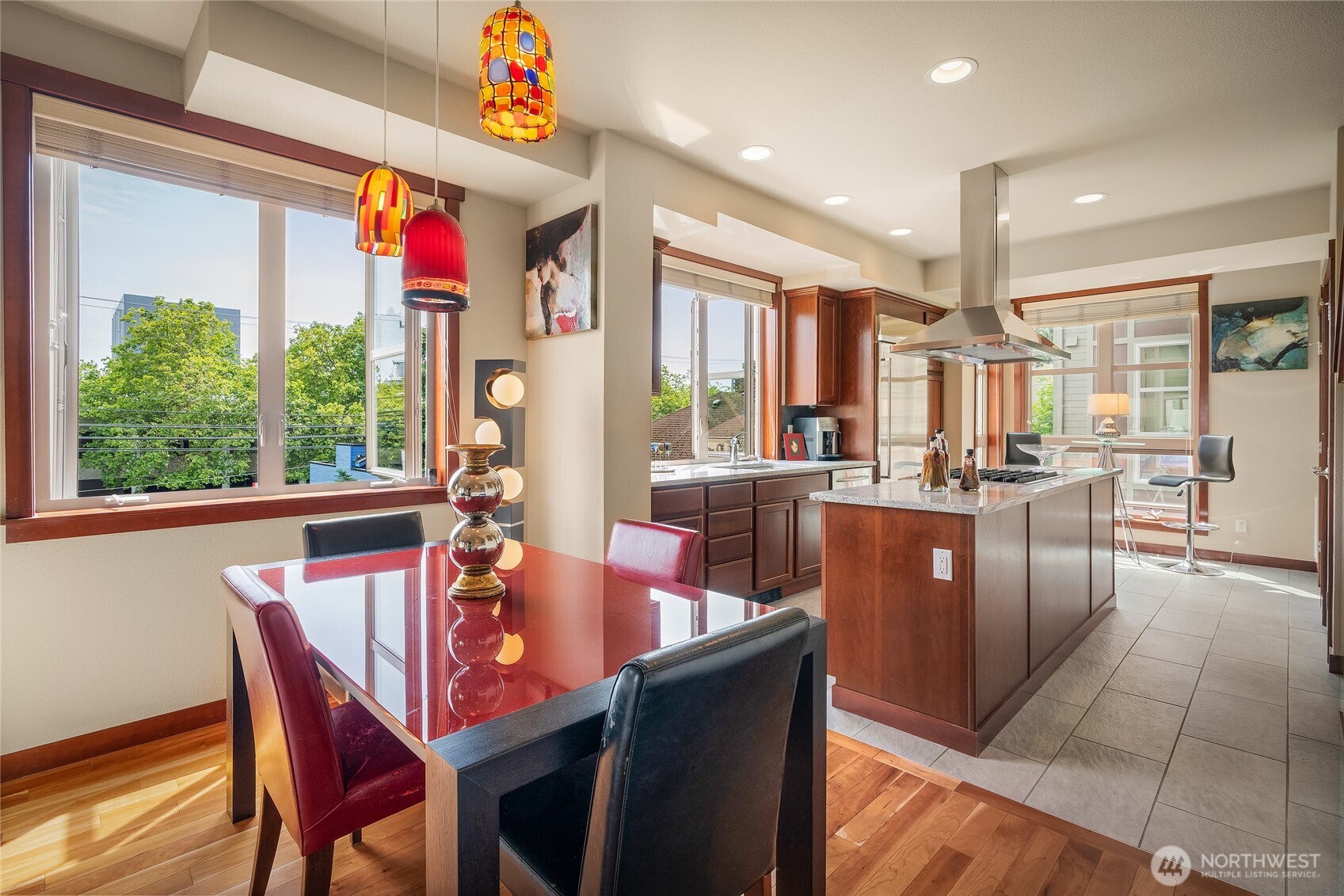 718 Nob Hill Avenue N #A, Seattle, WA 98109