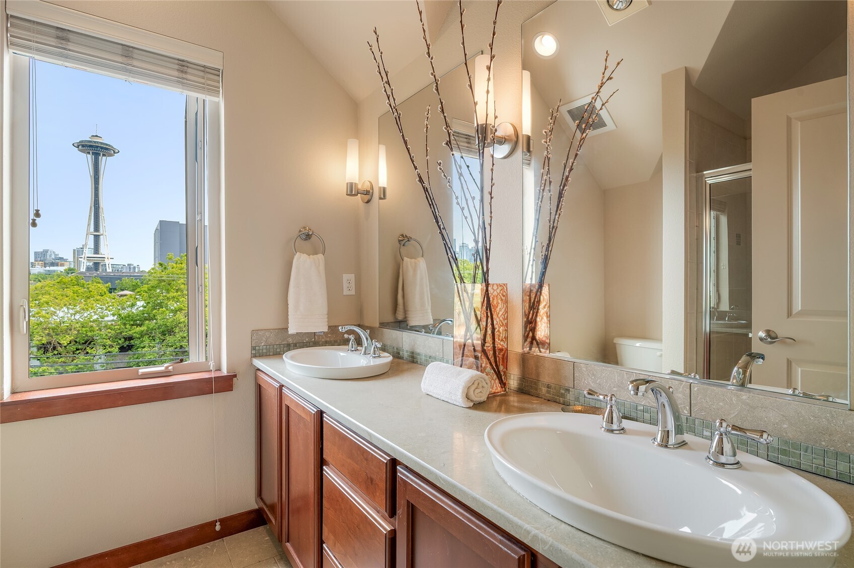 718 Nob Hill Avenue N #A, Seattle, WA 98109