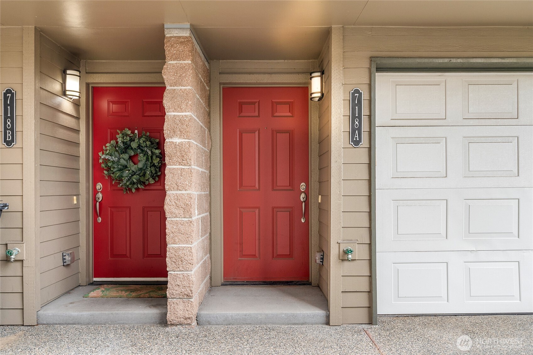 718 Nob Hill Avenue N #A, Seattle, WA 98109