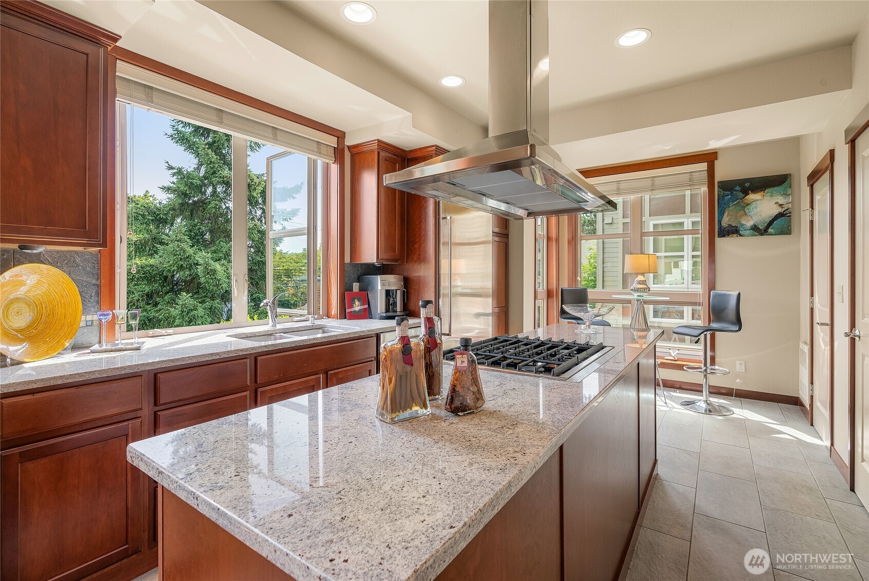 718 Nob Hill Avenue N #A, Seattle, WA 98109