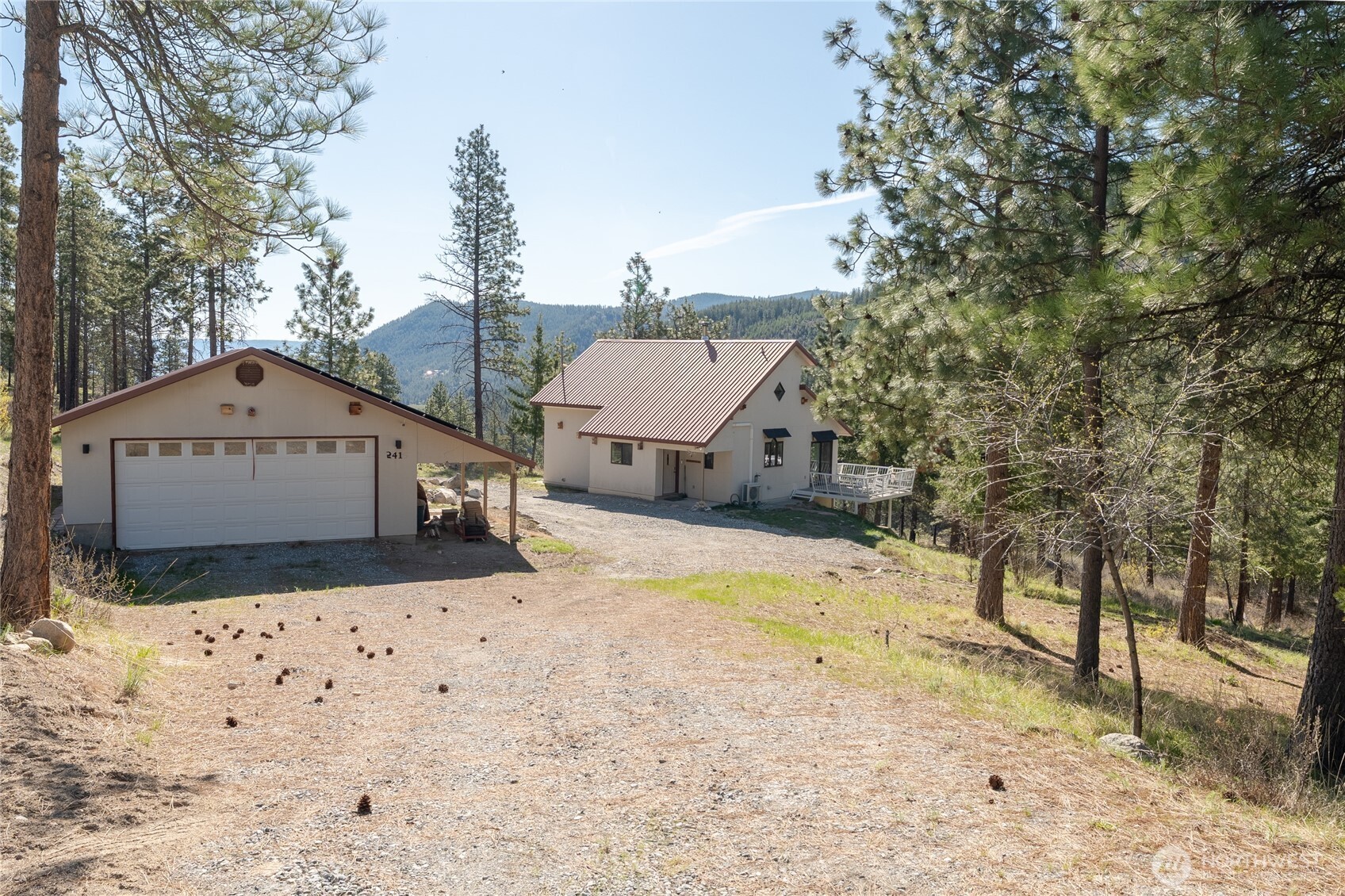 241 Chickadee Mountain Lane , Chelan, WA 98816