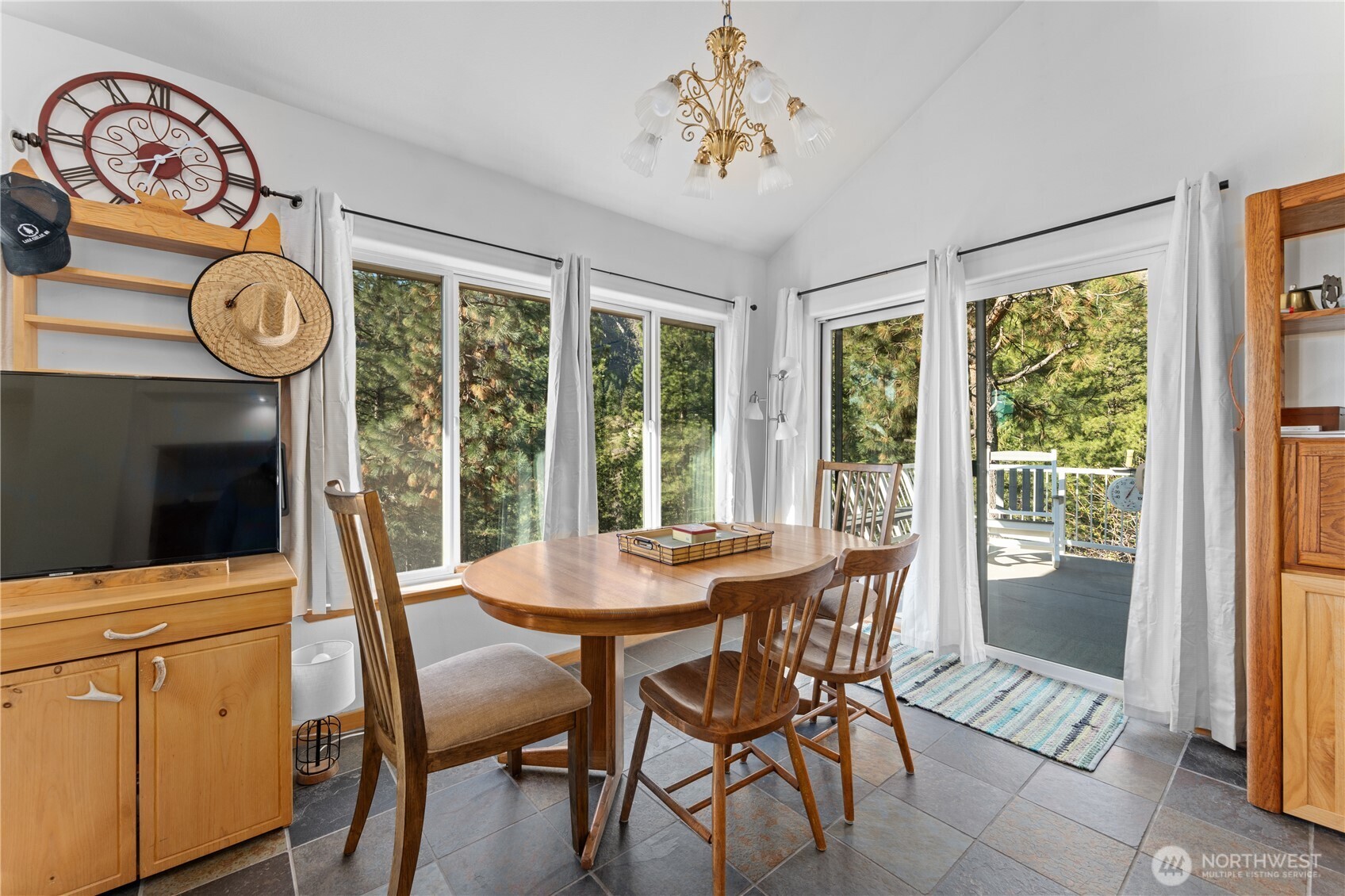 241 Chickadee Mountain Lane , Chelan, WA 98816