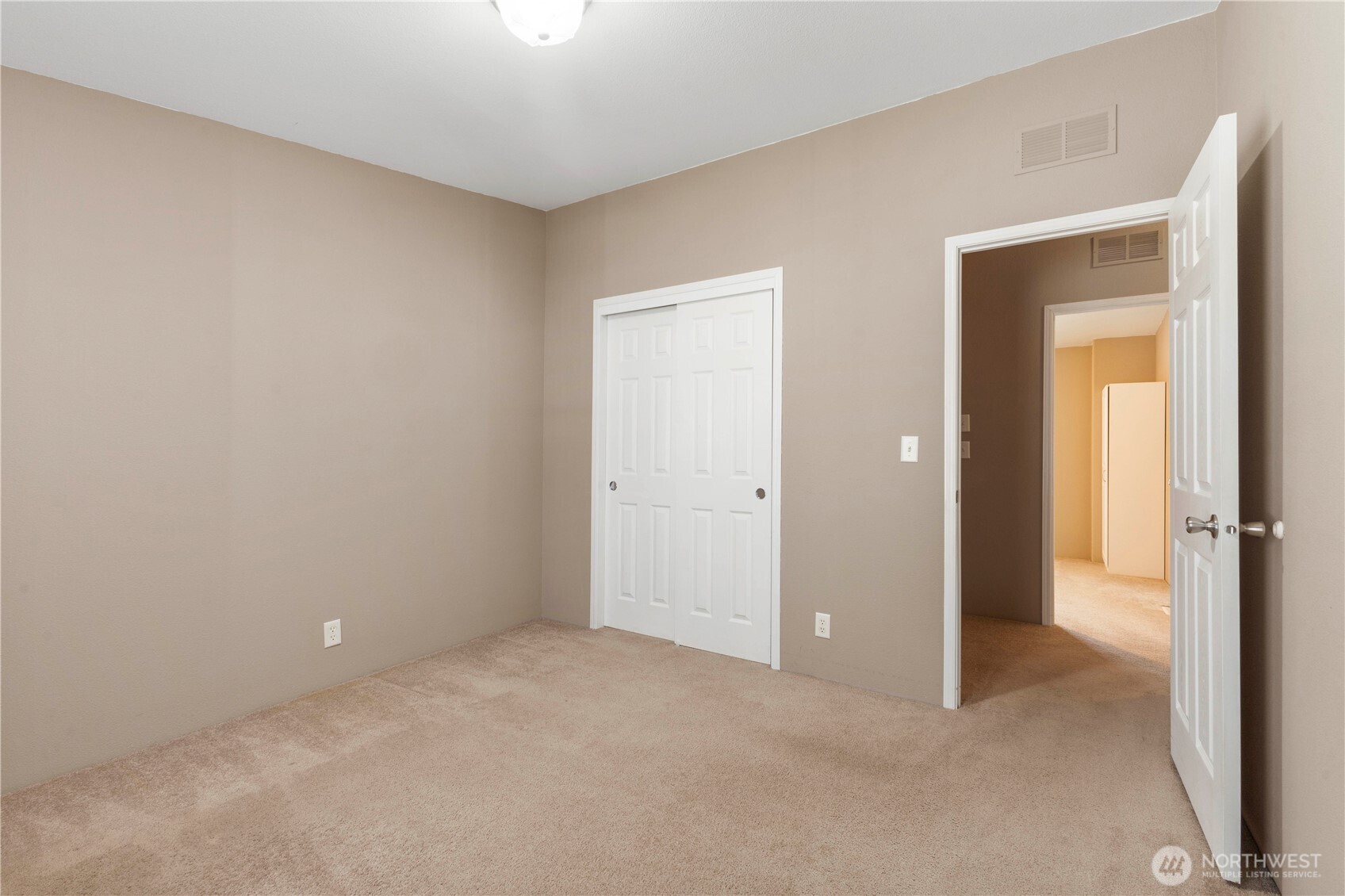 11423 127th St E #190, Puyallup, WA 98374