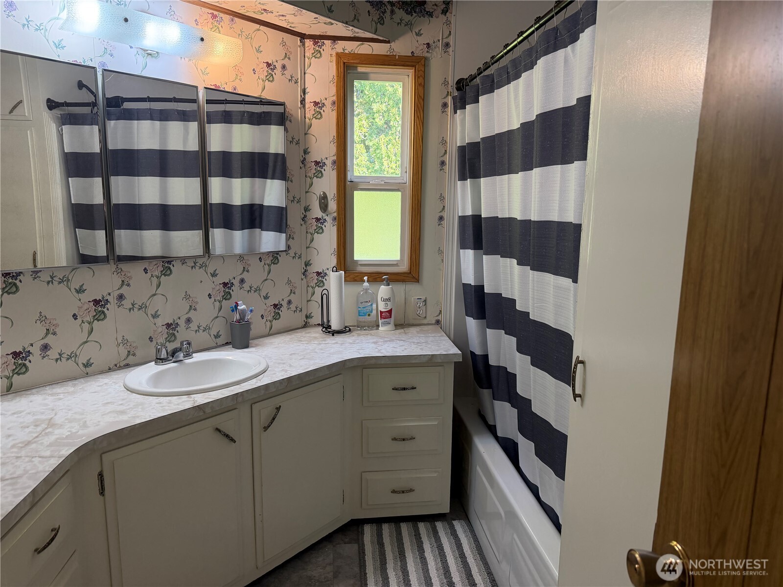 2522 Old Highway 99 S #35, Mount Vernon, WA 98273