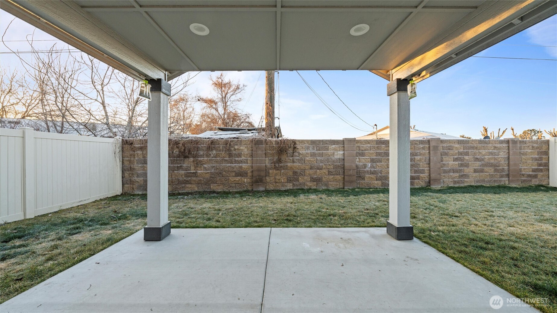 1029 W Sequoia Road , Moses Lake, WA 98837