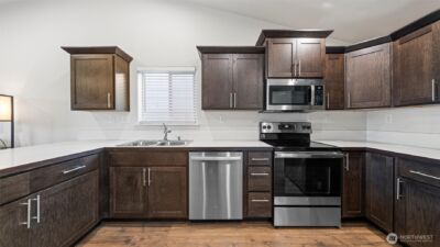 1029 W Sequoia Road , Moses Lake, WA 98837 - Photo 8