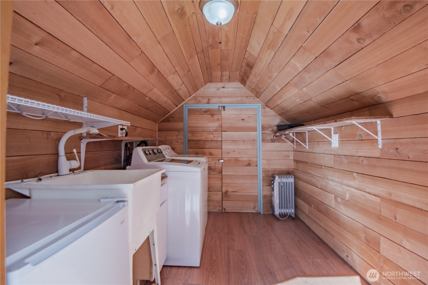 30 N Brook Lane , Hoodsport, WA 98548