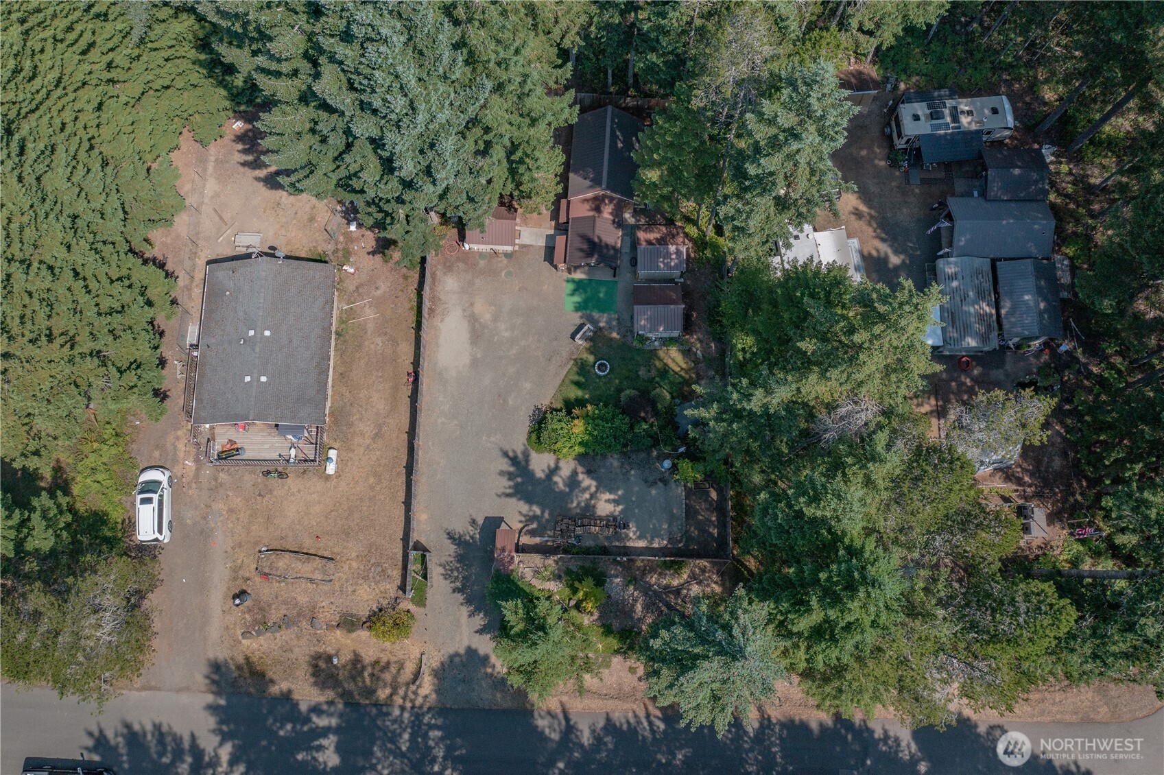 30 N Brook Lane , Hoodsport, WA 98548