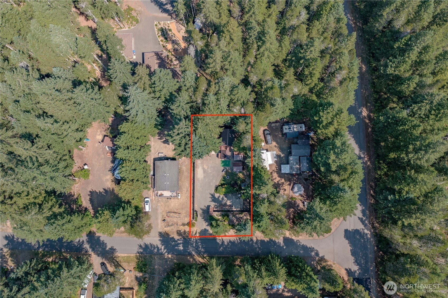 30 N Brook Lane , Hoodsport, WA 98548