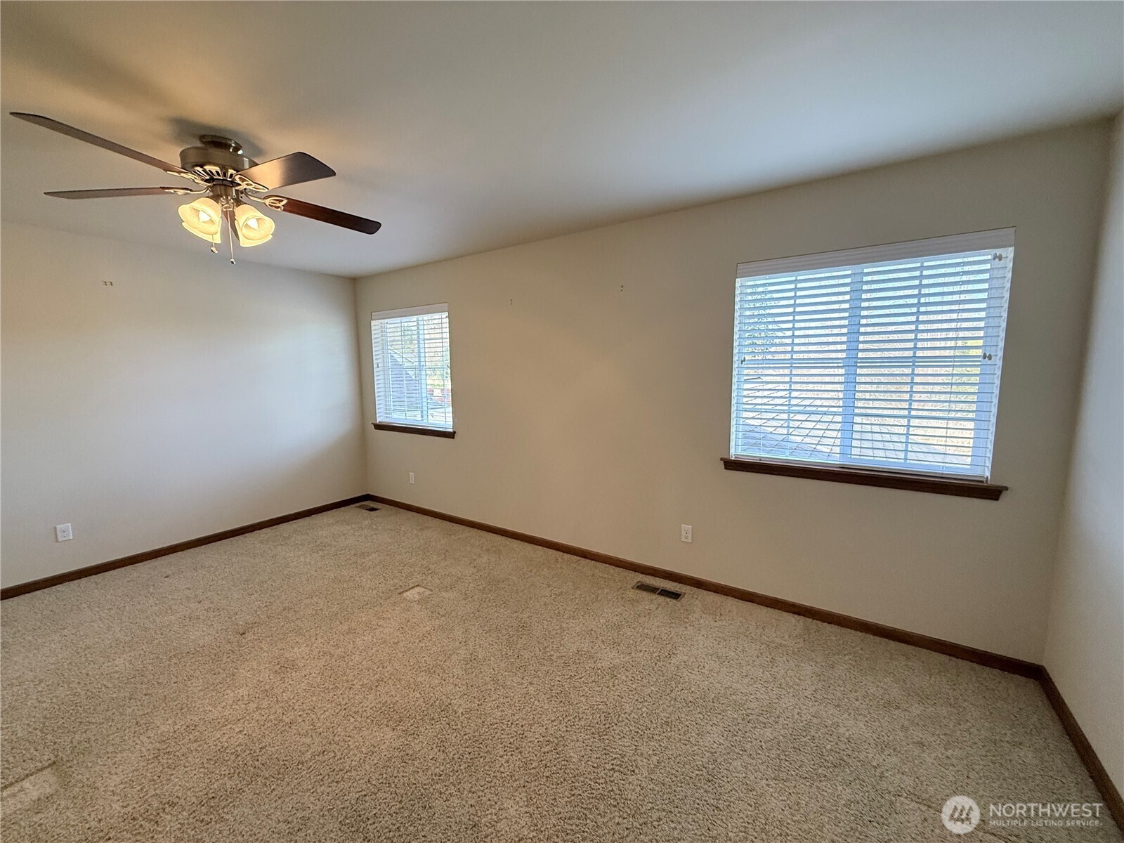 1516 N 43rd Place , Mount Vernon, WA 98273