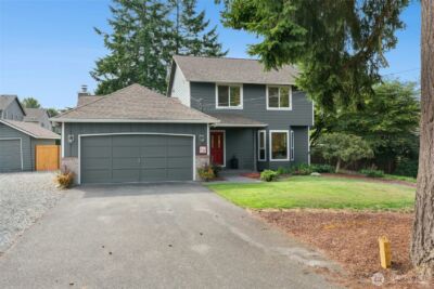 1132 Crawford Rd , Lynnwood, WA 98036-8600