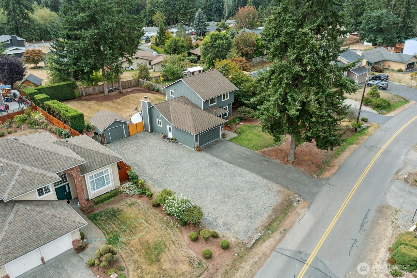 1132 Crawford Rd , Lynnwood, WA 98036-8600