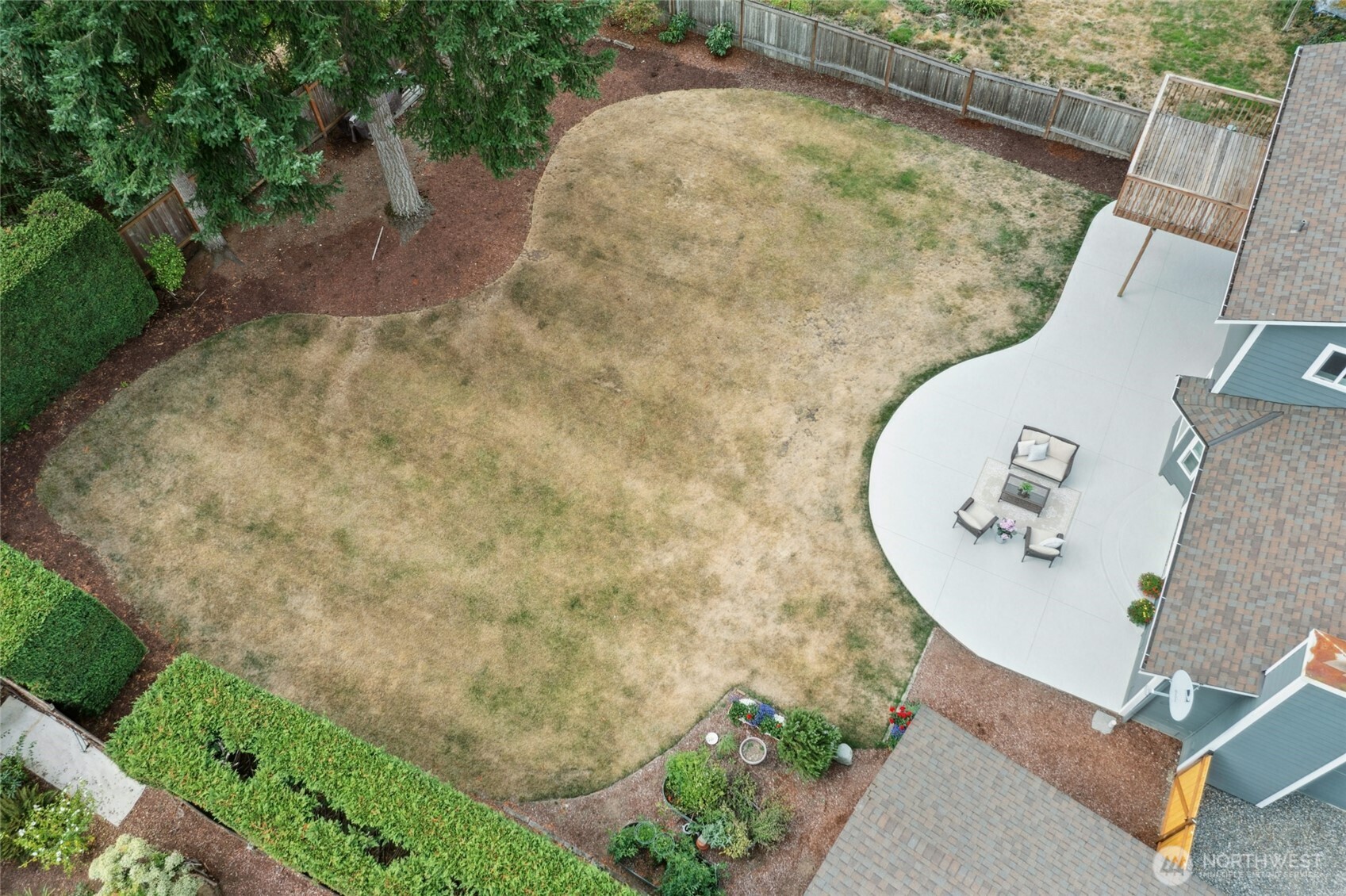 1132 Crawford Rd , Lynnwood, WA 98036-8600