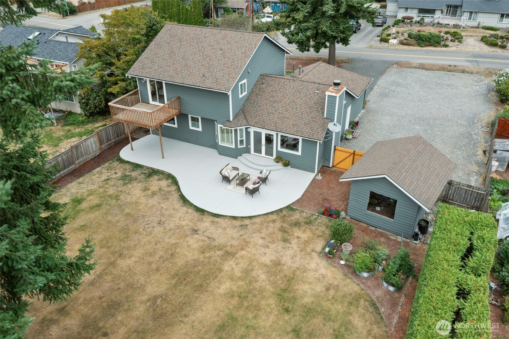 1132 Crawford Rd , Lynnwood, WA 98036-8600