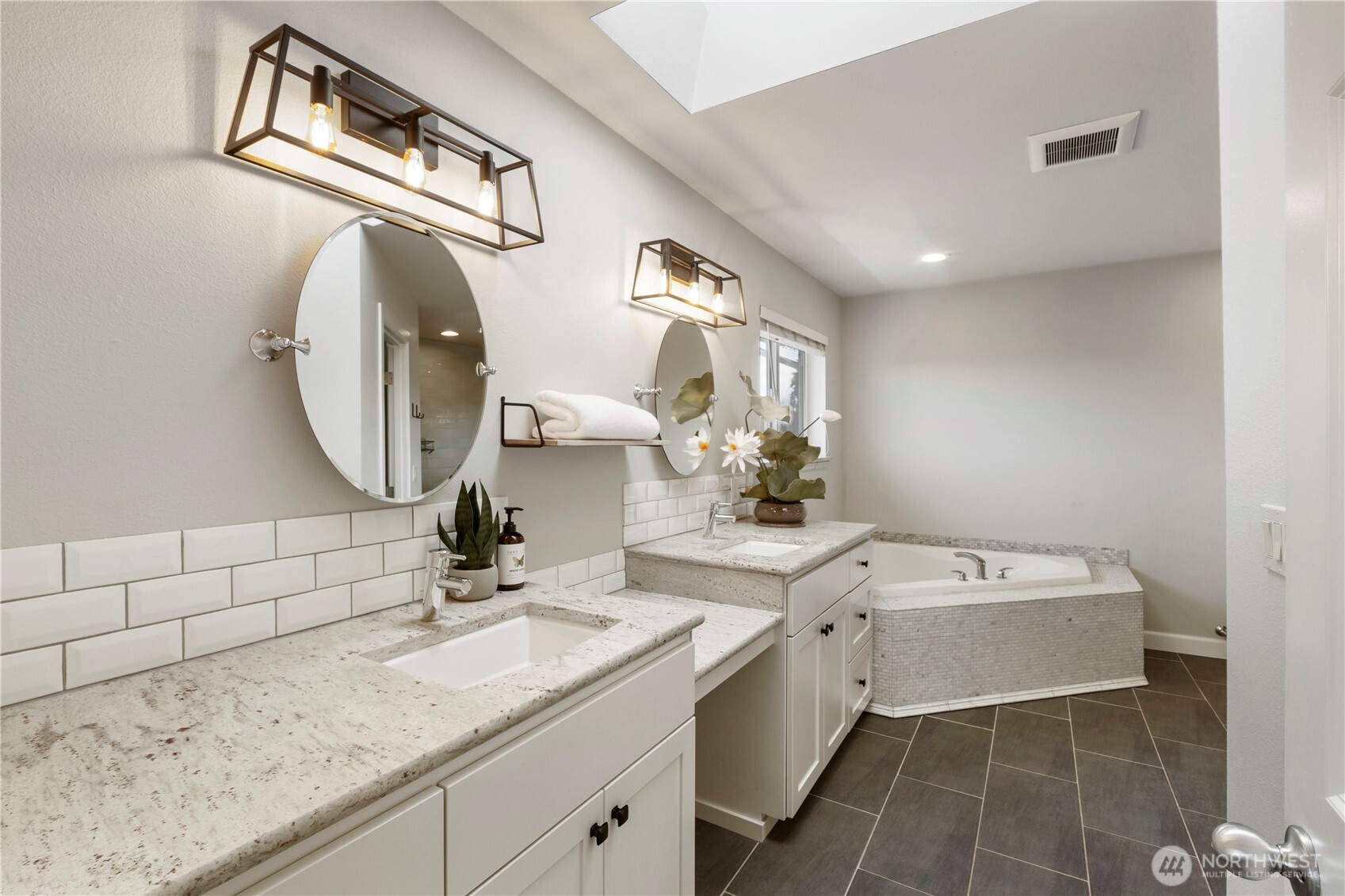 5805 51st Ave CT E , Tacoma, WA 98443