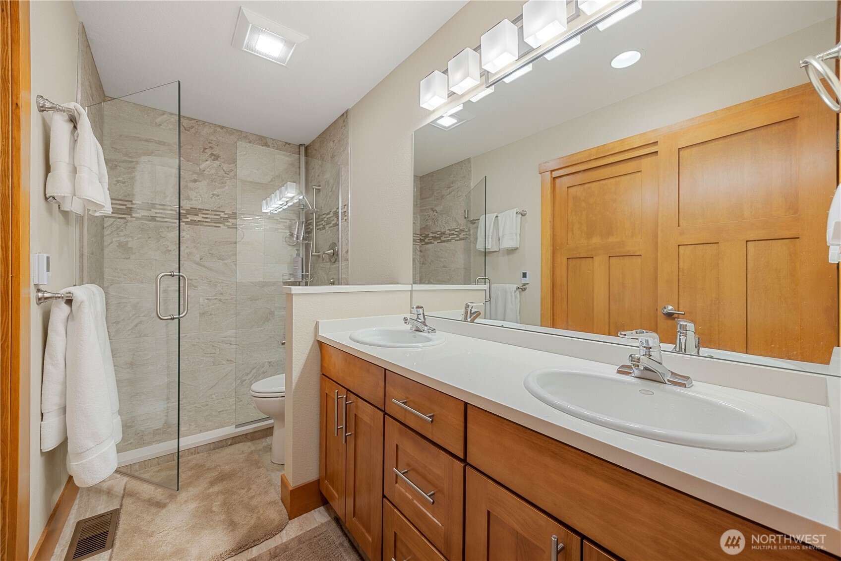 100 Lake Chelan Shores Dr. #3-8, Chelan, WA 98816