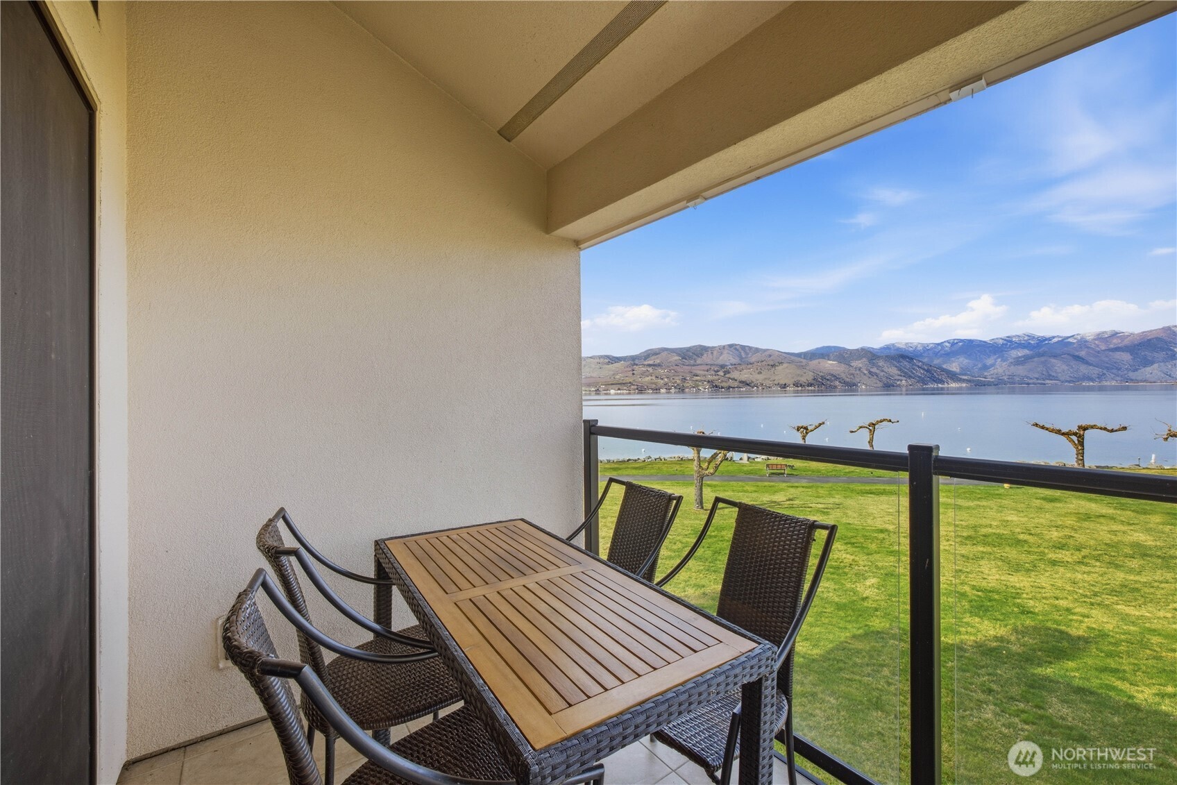 100 Lake Chelan Shores Dr. #3-8, Chelan, WA 98816