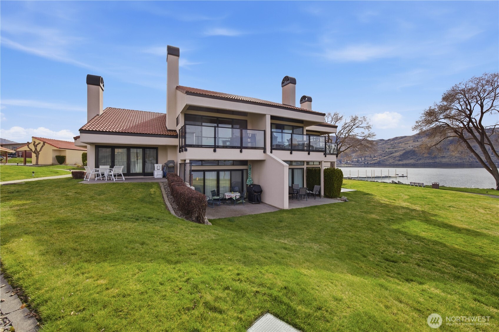 100 Lake Chelan Shores Dr. #3-8, Chelan, WA 98816