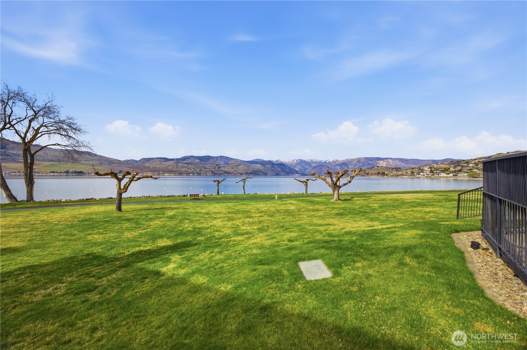 100 Lake Chelan Shores Dr. #3-8, Chelan, WA 98816