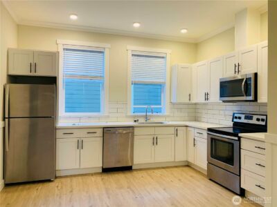 1609 E Columbia Street , Seattle, WA 98122 - Photo 17