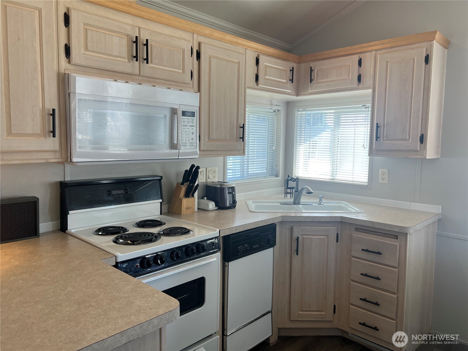 8818 Crescent Bar Road NW #130, Quincy, WA 98848