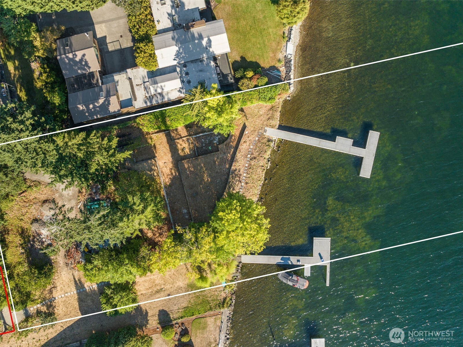 10879 SE Lake Road , Bellevue, WA 98004