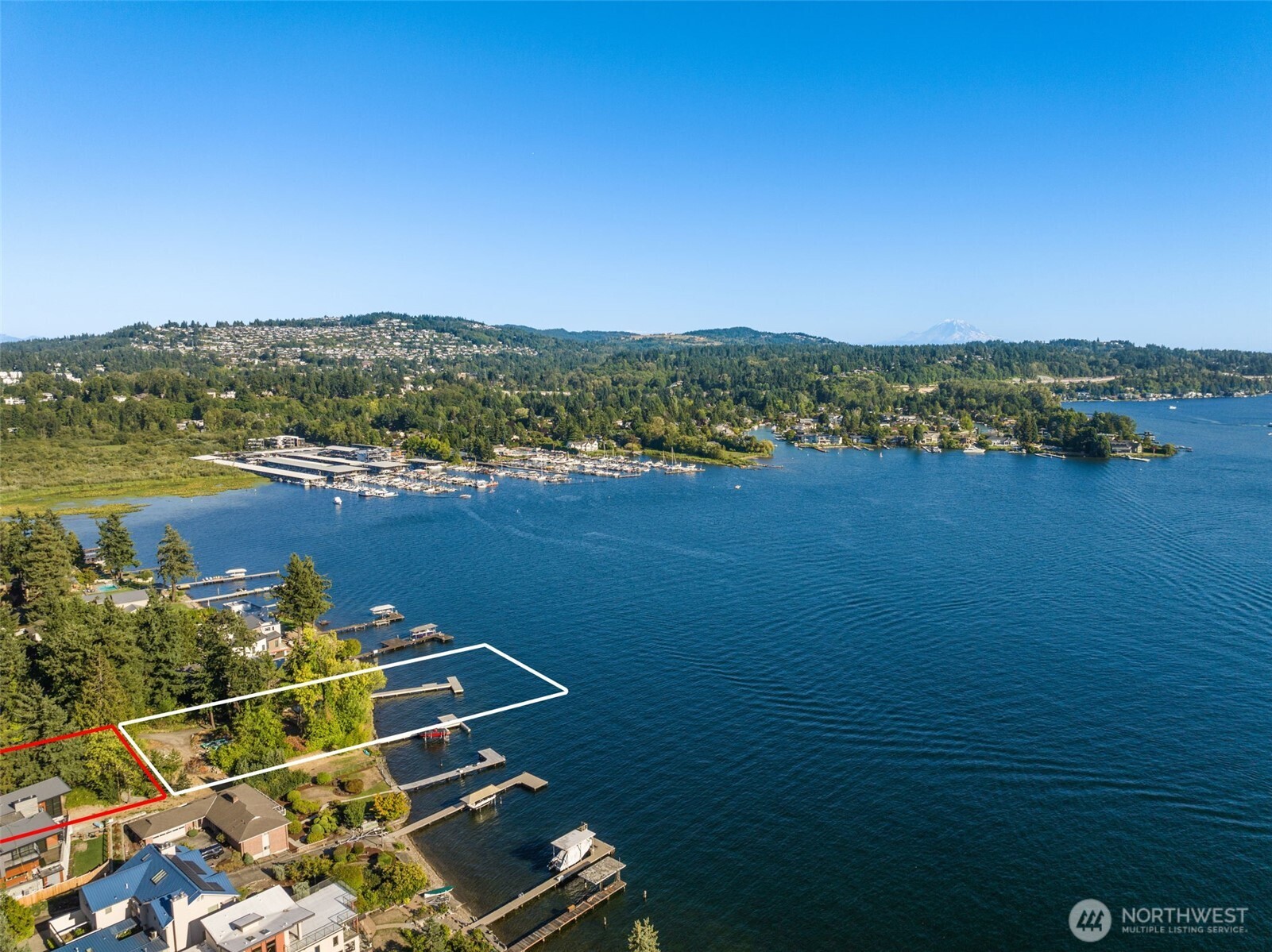 10879 SE Lake Road , Bellevue, WA 98004