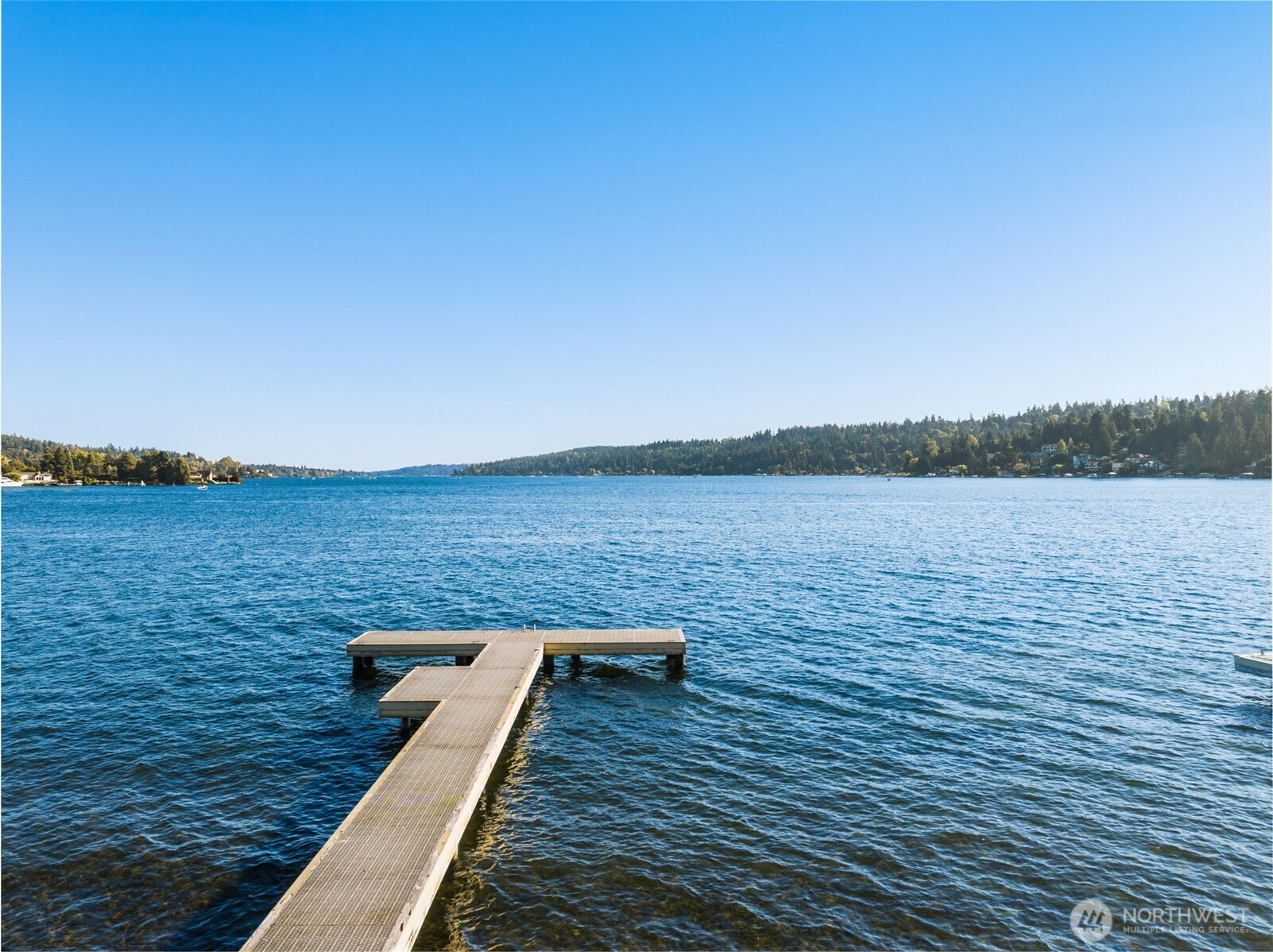 10879 SE Lake Road , Bellevue, WA 98004