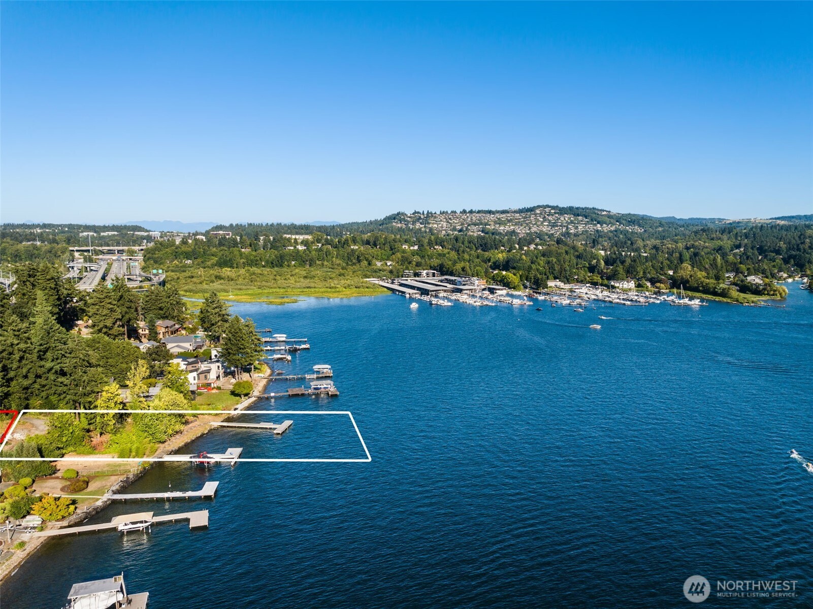 10879 SE Lake Road , Bellevue, WA 98004