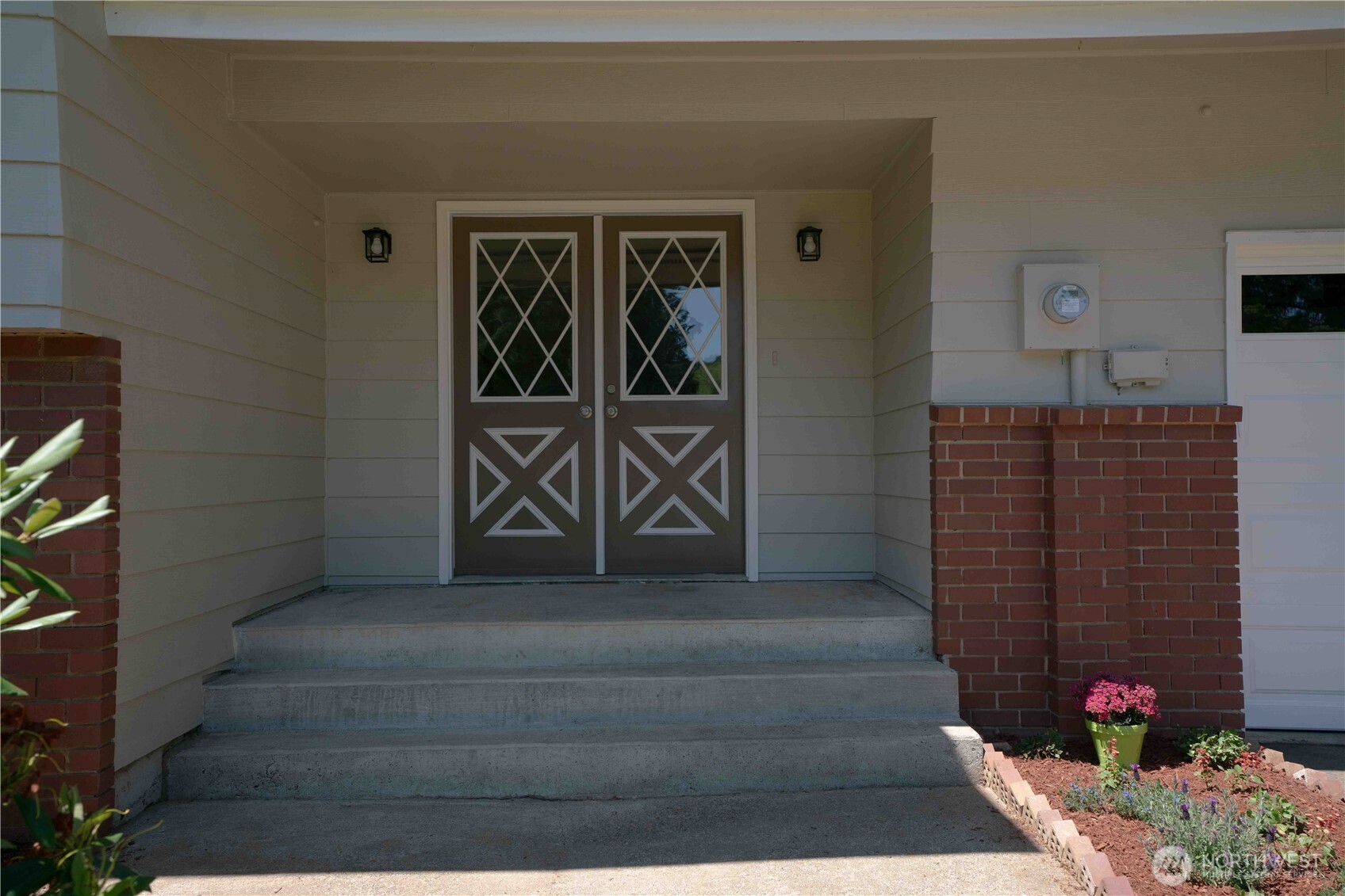 293154 Highway 101 , Quilcene, WA 98376