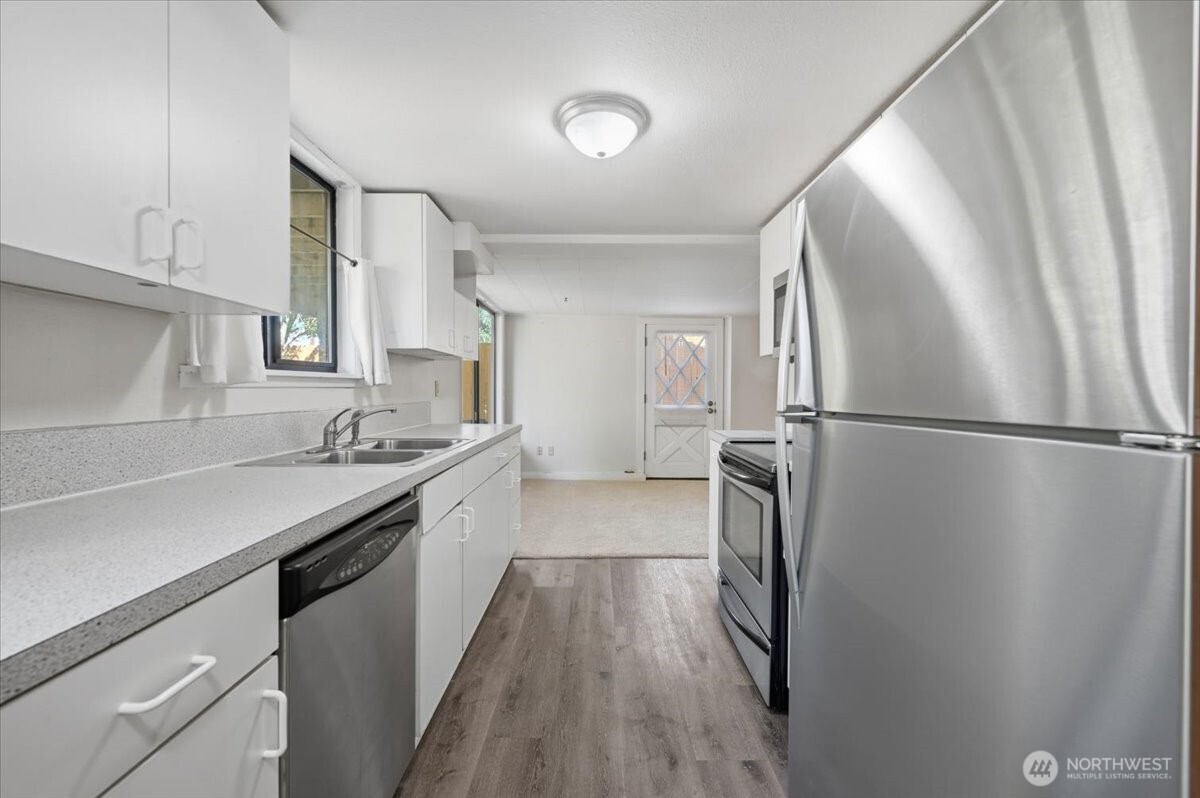 6251 3rd Avenue NW, Seattle, WA 98107