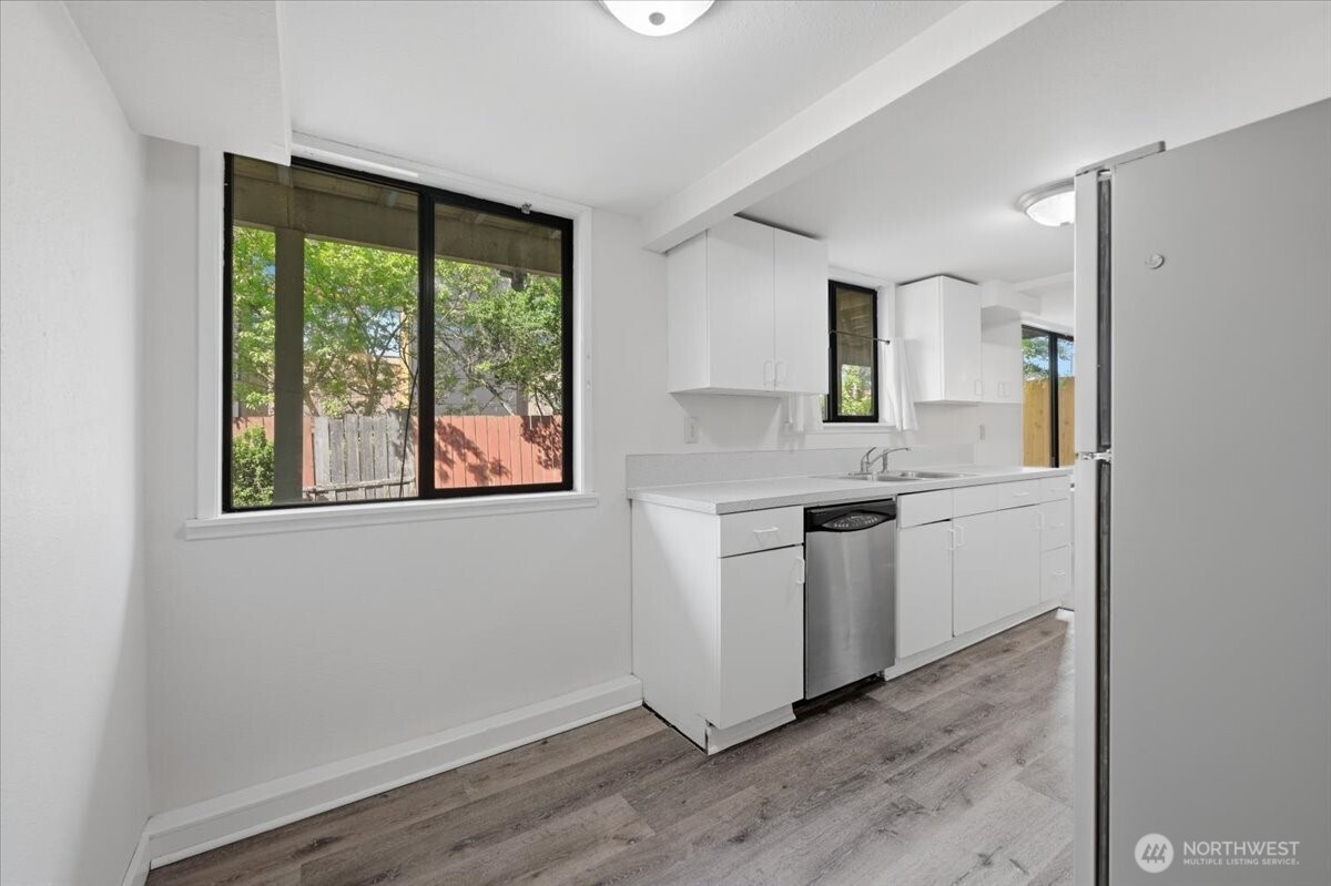 6251 3rd Avenue NW, Seattle, WA 98107