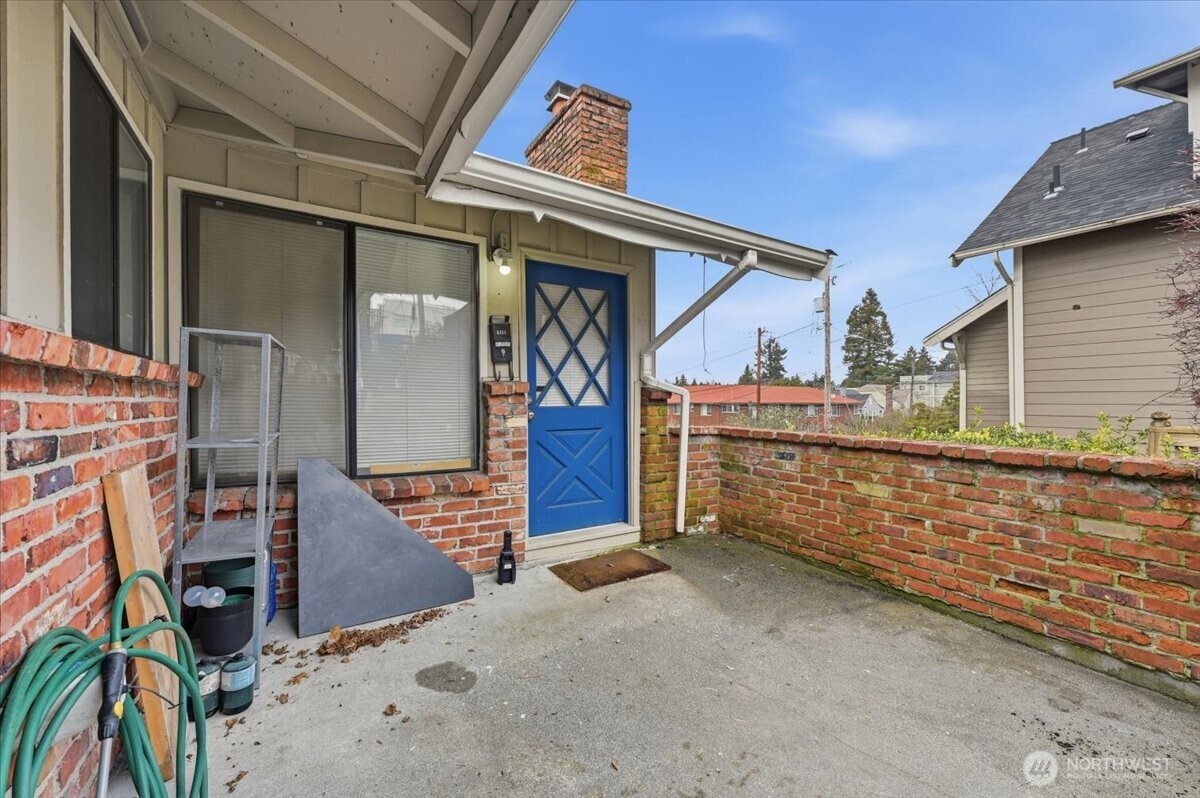 6251 3rd Avenue NW, Seattle, WA 98107