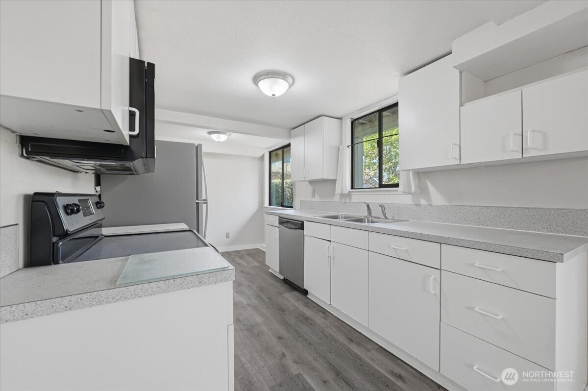 6251 3rd Avenue NW, Seattle, WA 98107