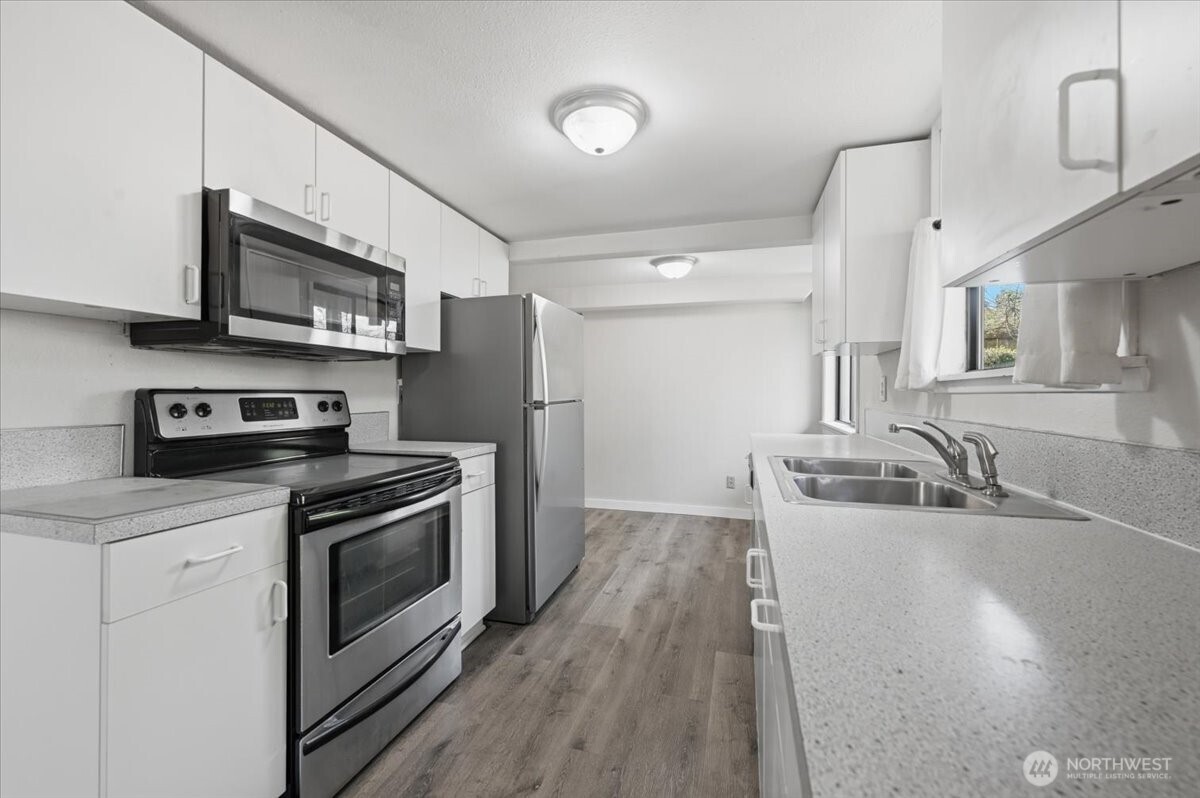 6251 3rd Avenue NW, Seattle, WA 98107