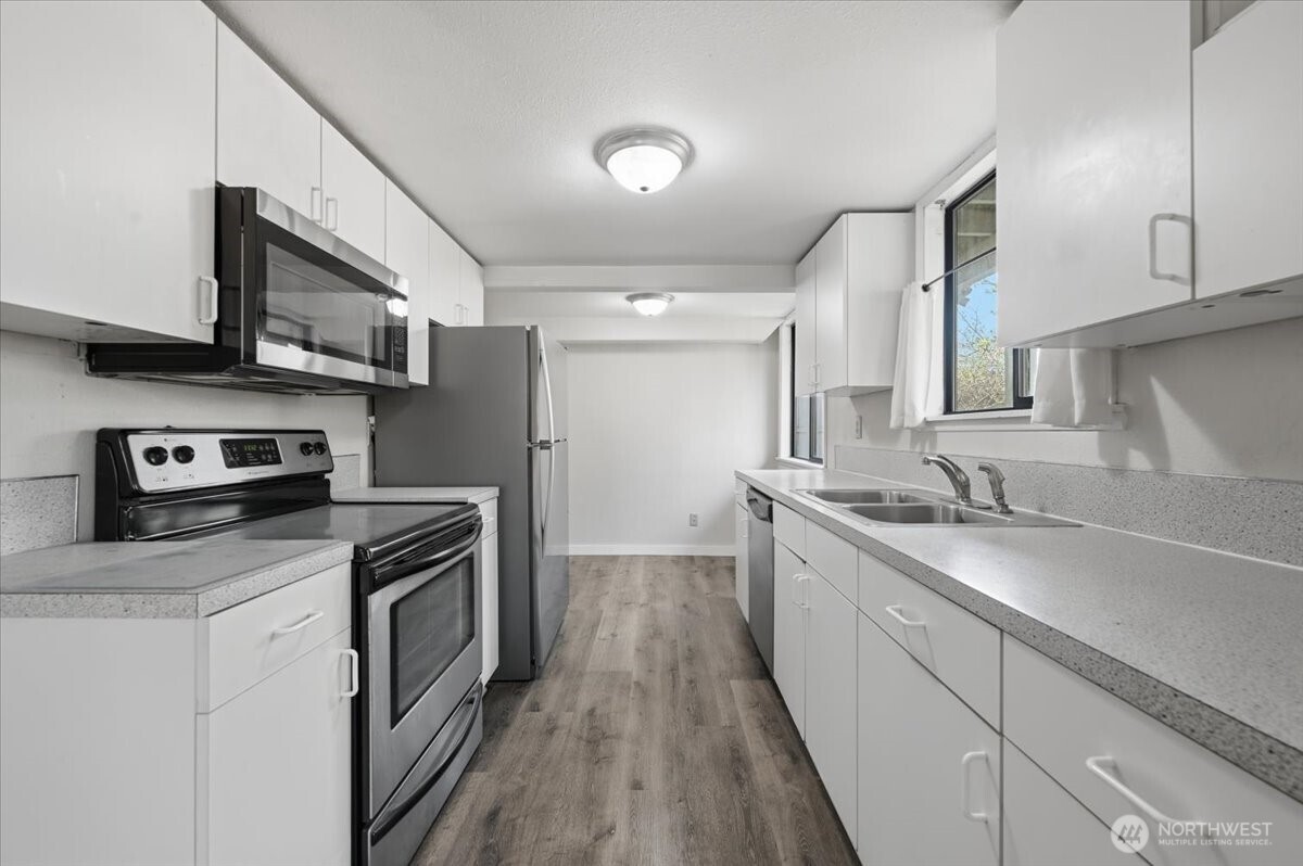 6251 3rd Avenue NW, Seattle, WA 98107