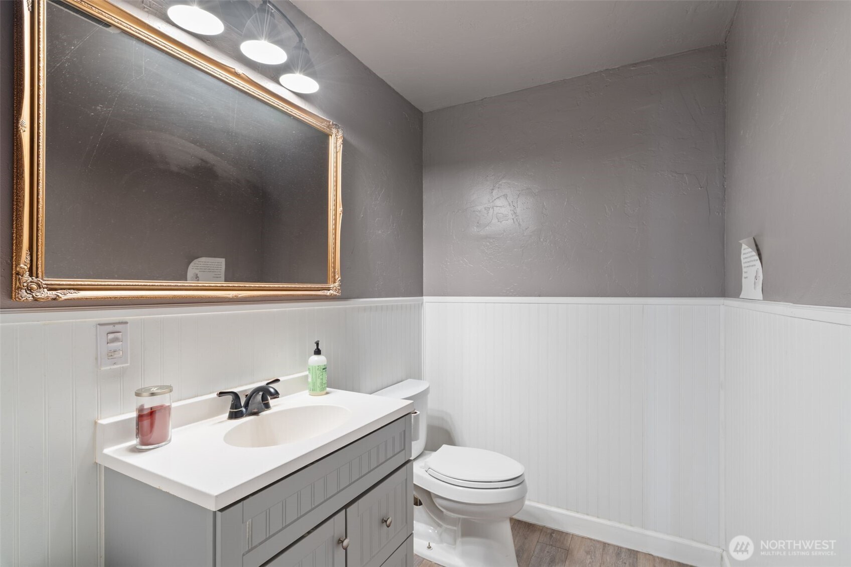 1304 Ocean Beach Highway , Longview, WA 98632