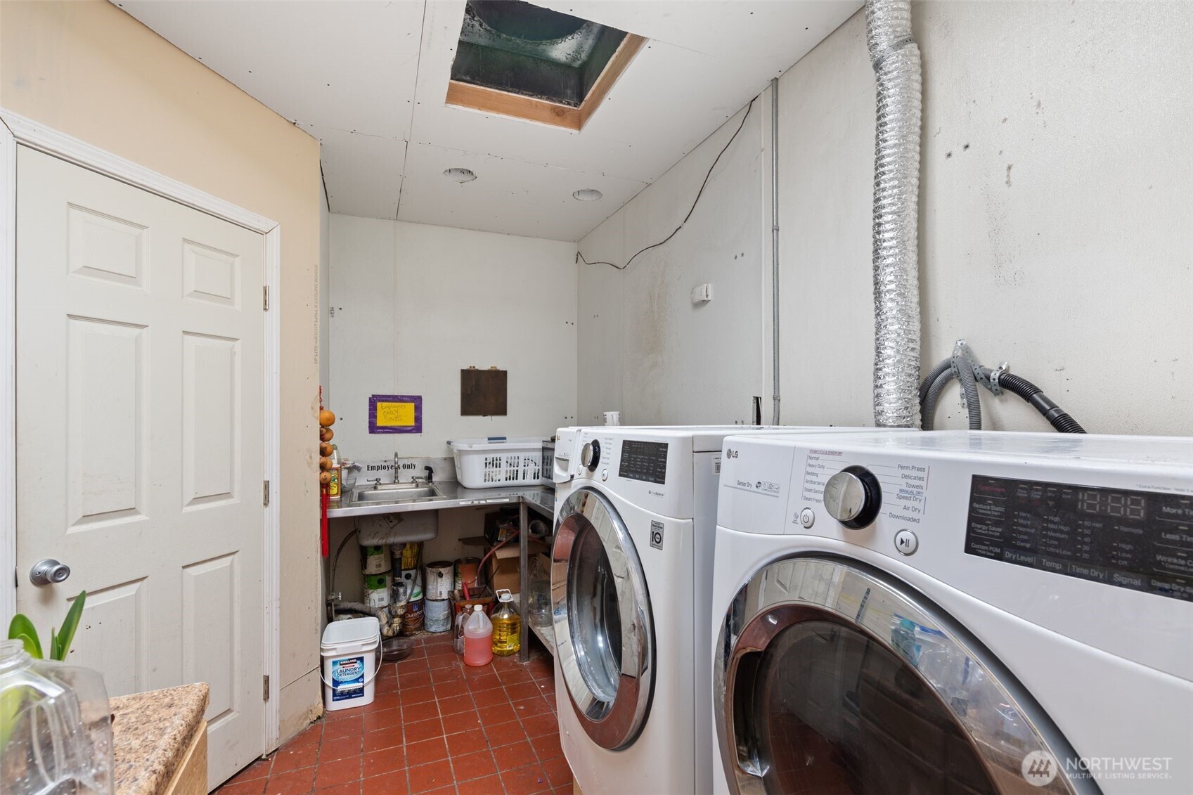 1304 Ocean Beach Highway , Longview, WA 98632