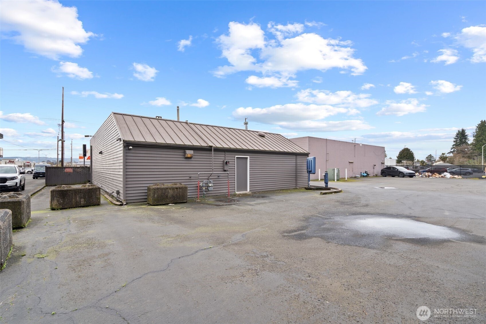 1304 Ocean Beach Highway , Longview, WA 98632