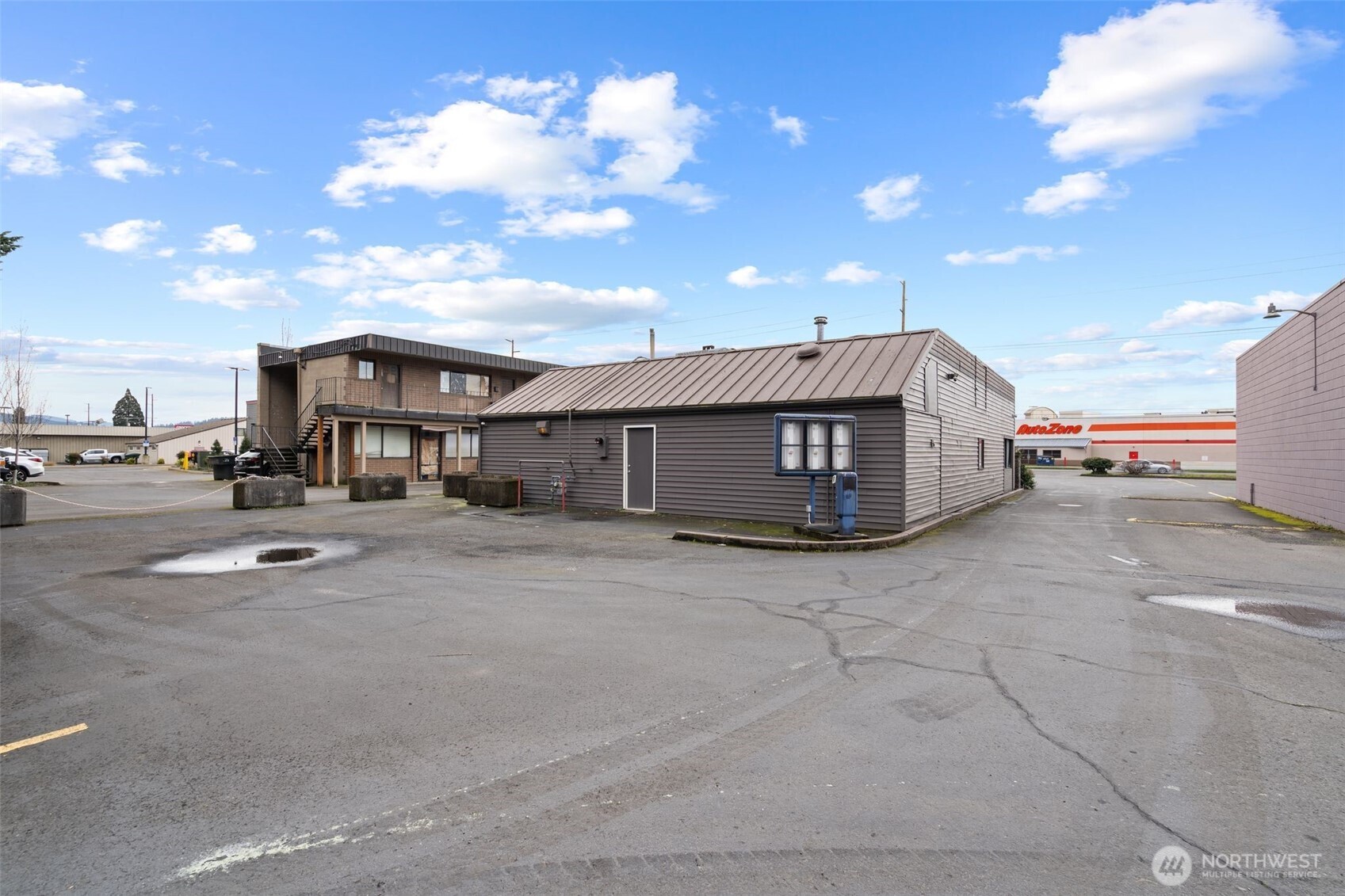 1304 Ocean Beach Highway , Longview, WA 98632