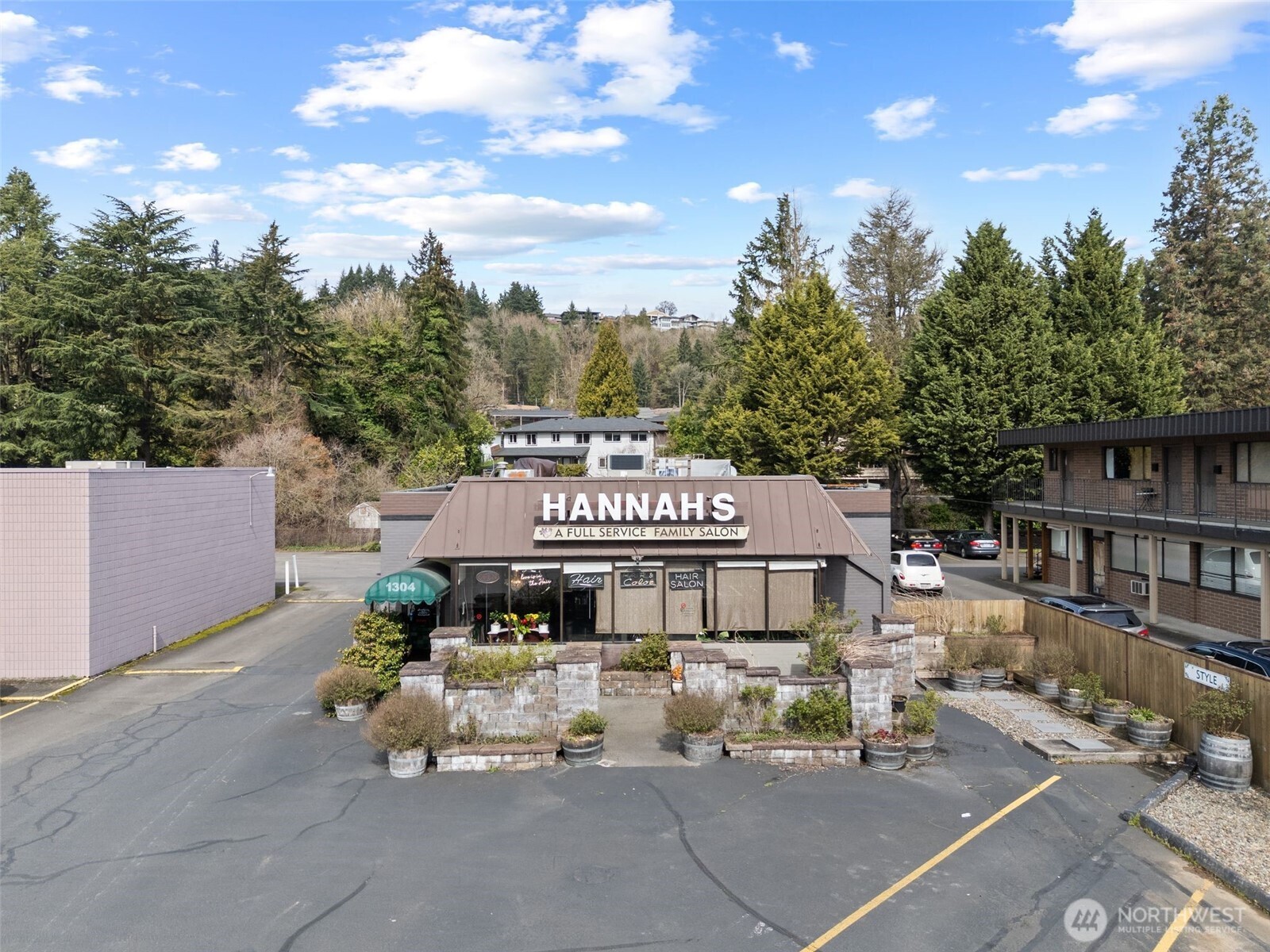 1304 Ocean Beach Highway , Longview, WA 98632