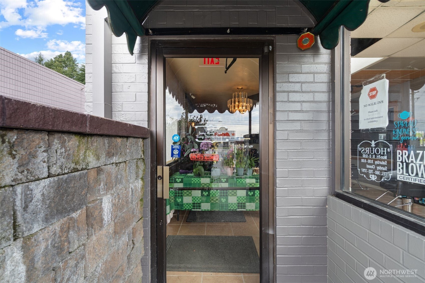 1304 Ocean Beach Highway , Longview, WA 98632