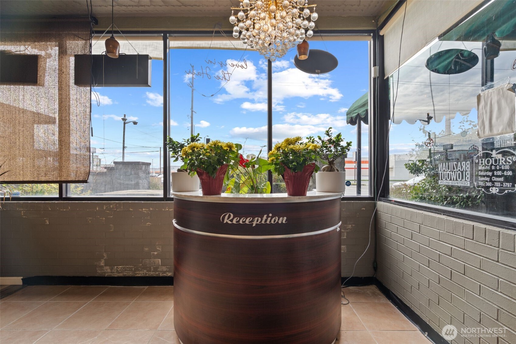 1304 Ocean Beach Highway , Longview, WA 98632